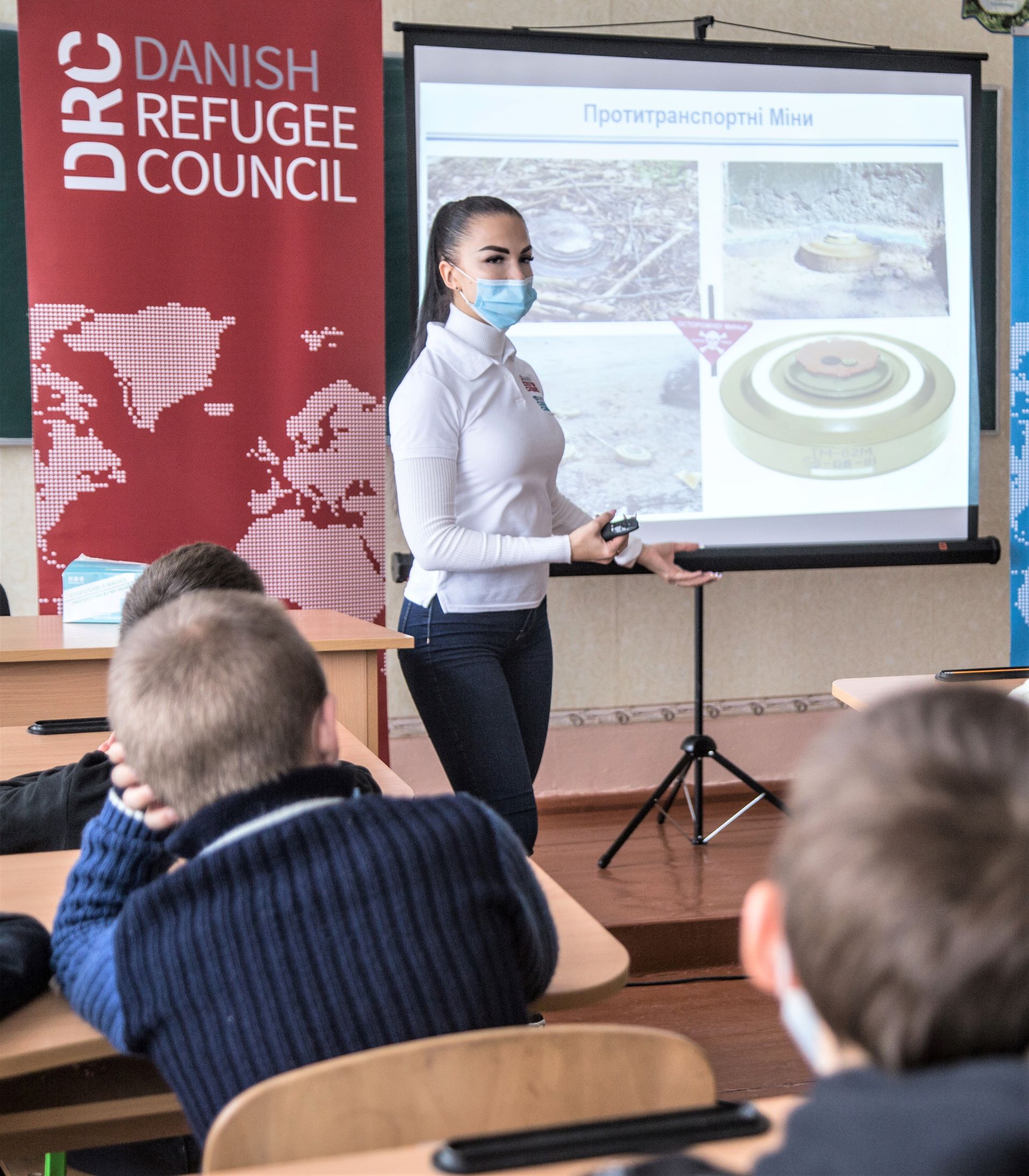 Undervisning om krigens efterladenskaber