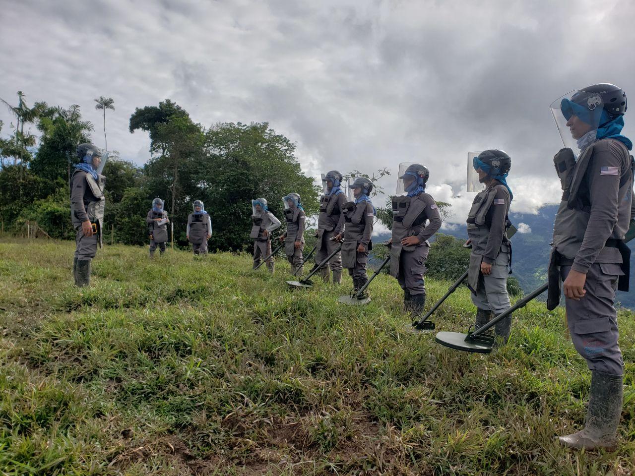 Minerydning i Colombia